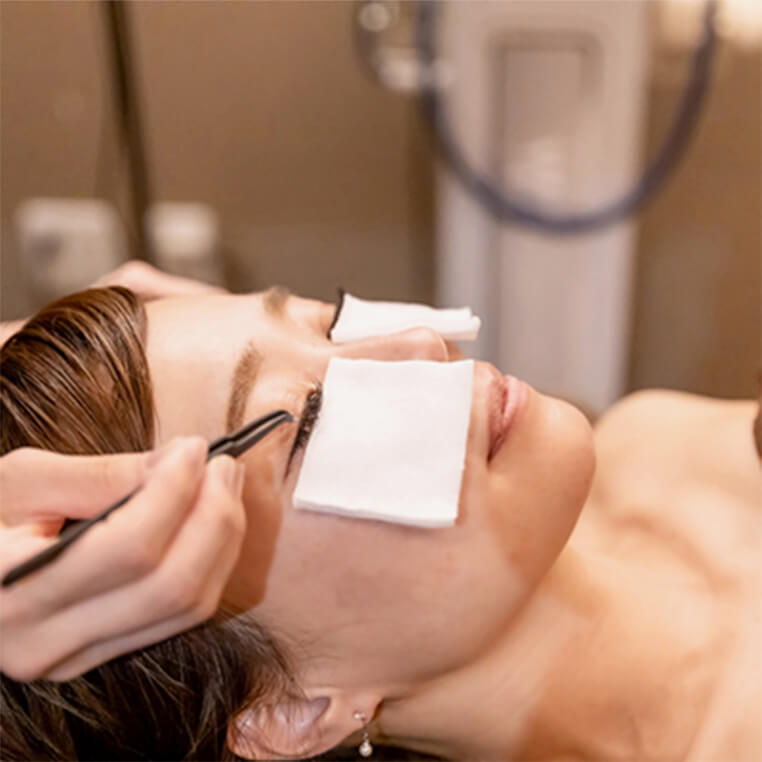 アイデザイナーで 就職100%